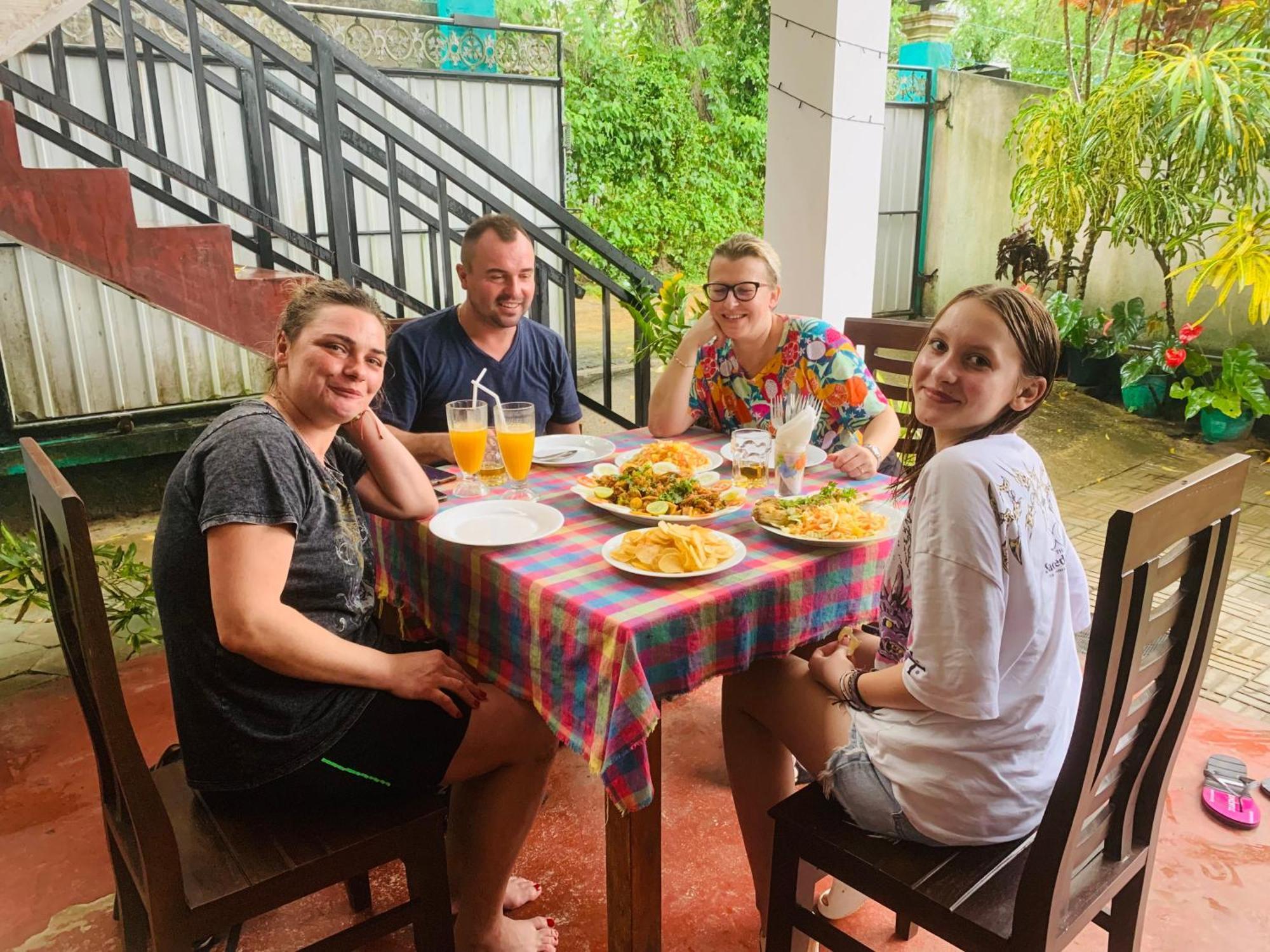 Deshan Homestay & Restaurant Tangalle Zewnętrze zdjęcie