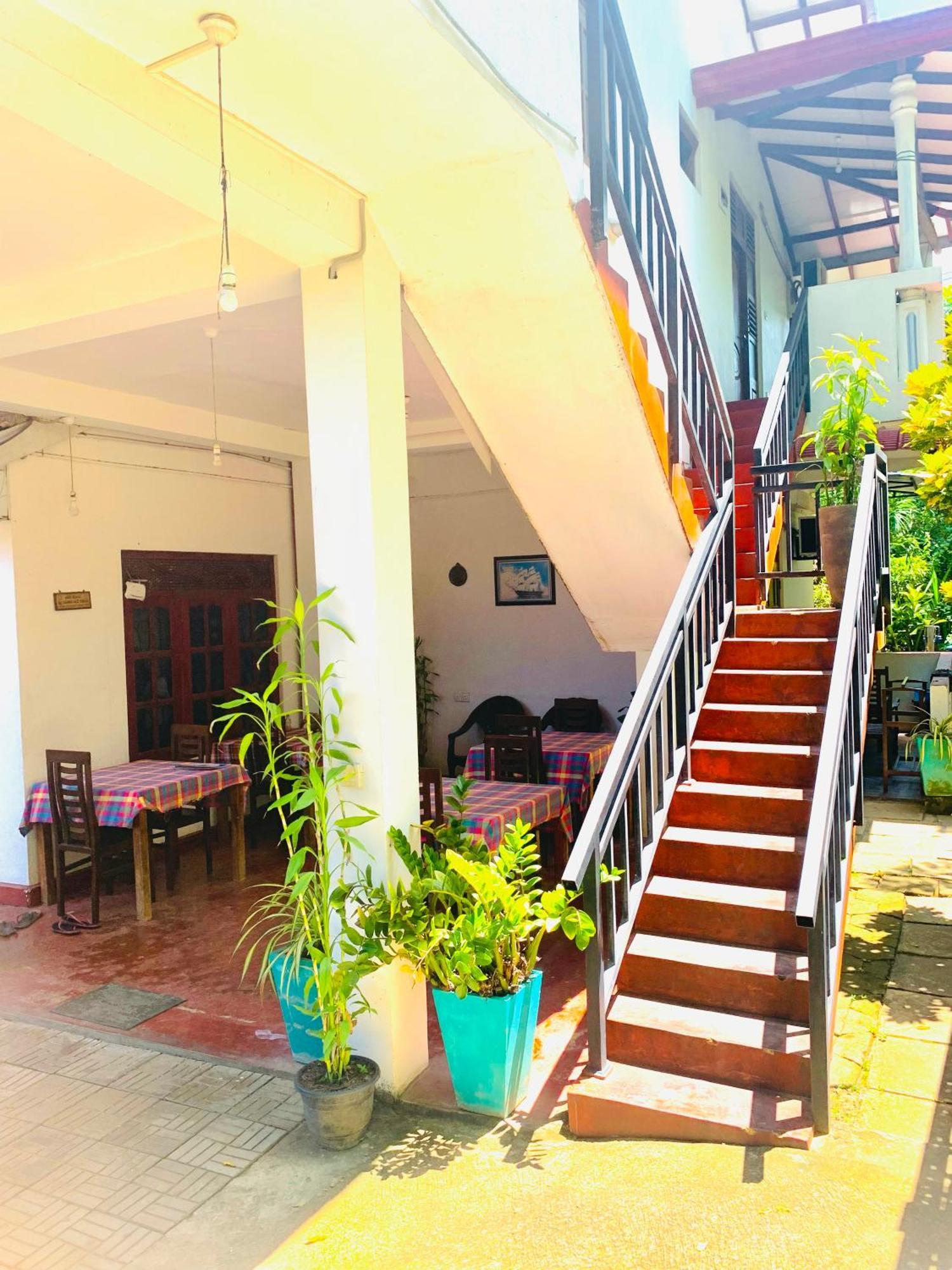 Deshan Homestay & Restaurant Tangalle Zewnętrze zdjęcie